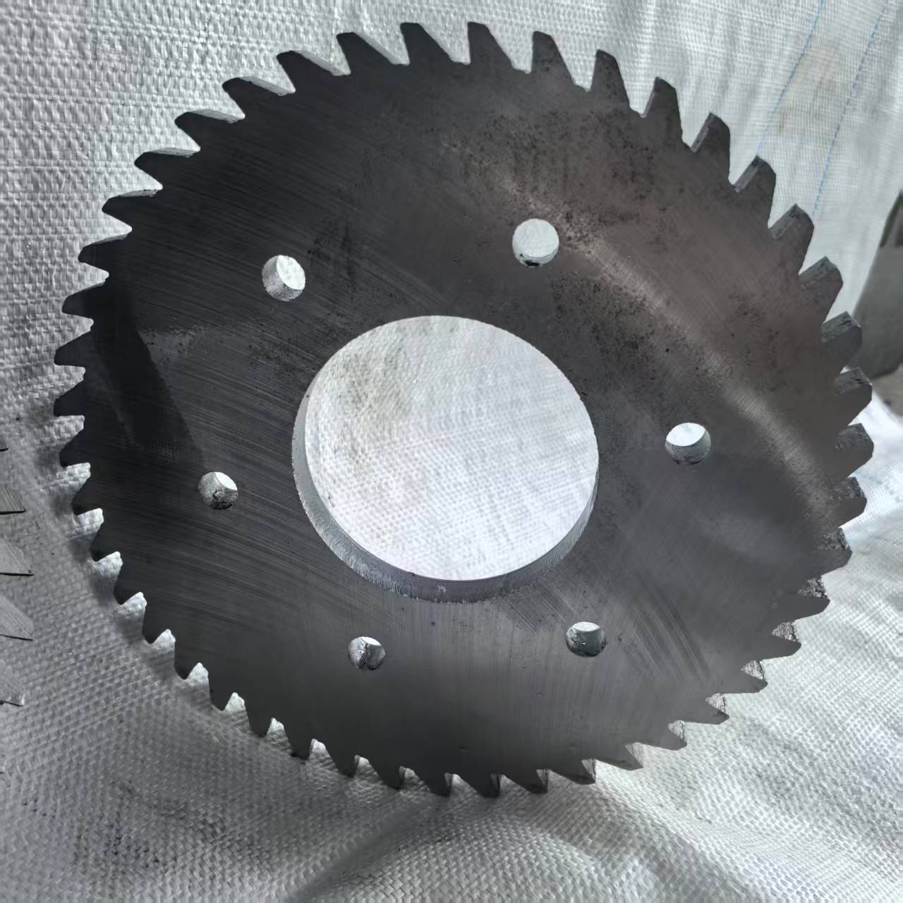 ¿Cómo se han ganado la confianza las cuchillas para galletas optimizadas de Xinzhe Tools entre los recicladores de caucho del sudeste asiático?